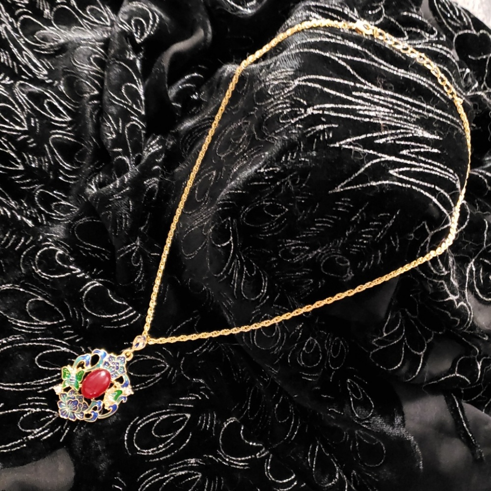 🎉BUNDLE ONLY🎉 Enamel Pendant